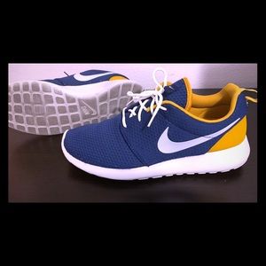 Nike Roshe SE Blue & Yellow Size 10
